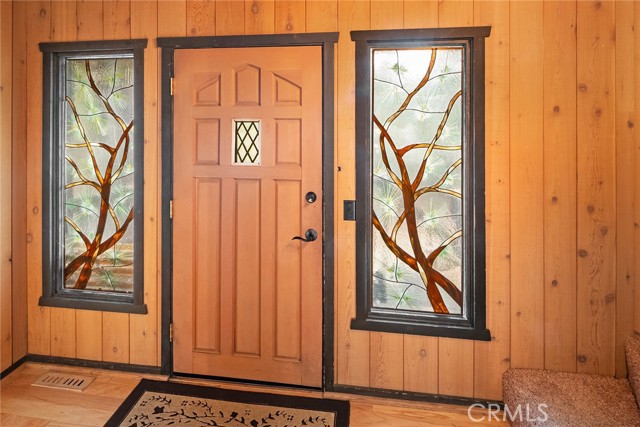 1281 Sand Canyon, Big Bear Lake CA: https://media.crmls.org/medias/ba87a6bc-5cf1-4bf9-ad35-15d138144c26.jpg