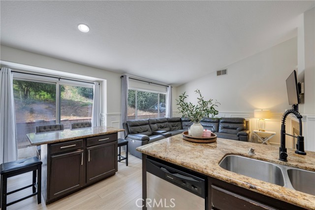 Detail Gallery Image 22 of 43 For 32009 Bourges, Lake Elsinore,  CA 92530 - 3 Beds | 2 Baths