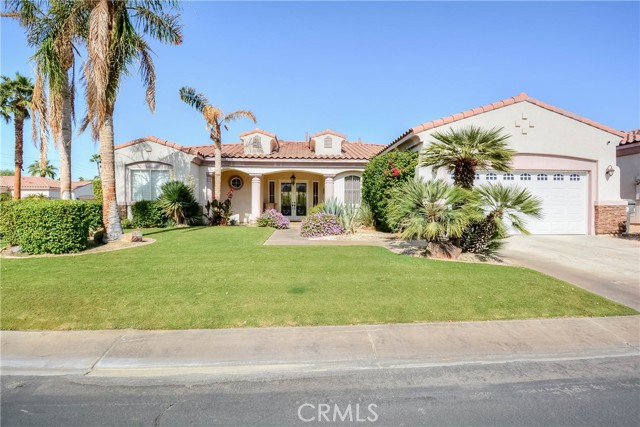 Detail Gallery Image 4 of 58 For 74080 Claridge Pl, Palm Desert,  CA 92260 - 4 Beds | 3 Baths