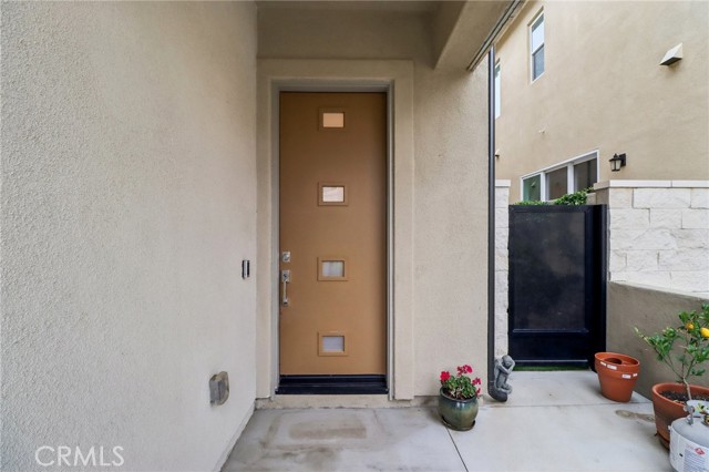 Detail Gallery Image 4 of 36 For 27230 Red Willow Ct, Valencia,  CA 91381 - 3 Beds | 2/1 Baths