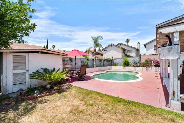 7980 Oleander Avenue, Fontana CA: https://media.crmls.org/medias/ba8a911d-035e-4a9f-ab05-c4422ba64fc2.jpg