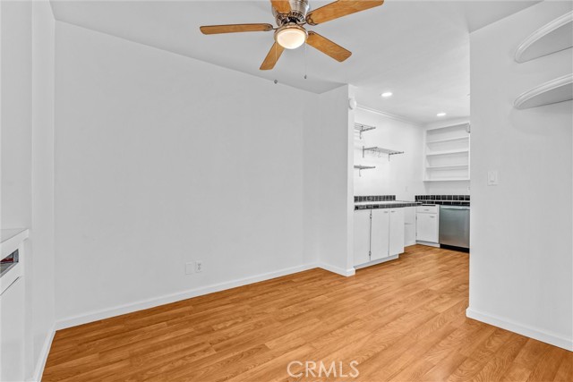 Detail Gallery Image 12 of 26 For 1840 Camden #202,  Los Angeles,  CA 90025 - 1 Beds | 1 Baths