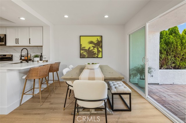 22627 Lakeside Lane, Lake Forest CA: https://media.crmls.org/medias/ba8b4a51-575a-4caf-ac48-dfd918ee8f91.jpg