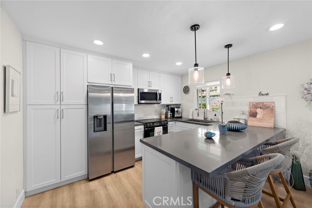 2175 S Coast Hwy, Laguna Beach CA: https://media.crmls.org/medias/ba8beda3-c270-4249-b9be-420190a20372.jpg