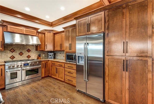 Detail Gallery Image 12 of 65 For 3925 Rivercrest Dr, –,  OR 97303 - 3 Beds | 3 Baths