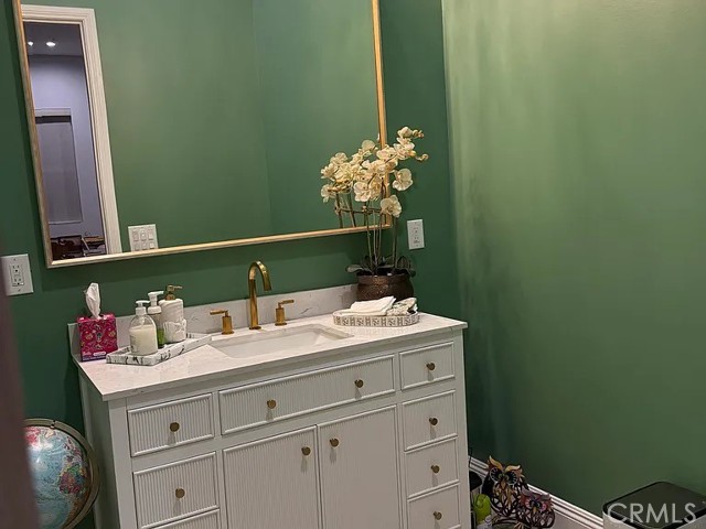 22520 Clarendon photo 65