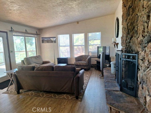 Detail Gallery Image 7 of 27 For 11664 Lakeview Drive, Clearlake Oaks,  CA 95423 - 2 Beds | 1/1 Baths