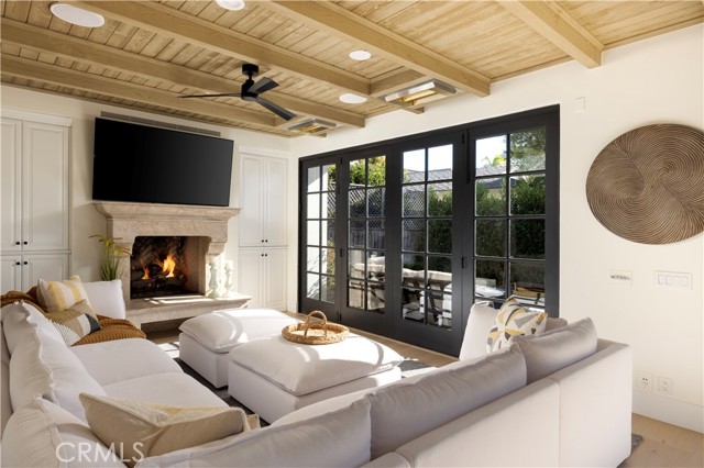 Detail Gallery Image 11 of 38 For 260 Evening Canyon Rd, Corona Del Mar,  CA 92625 - 4 Beds | 4/1 Baths