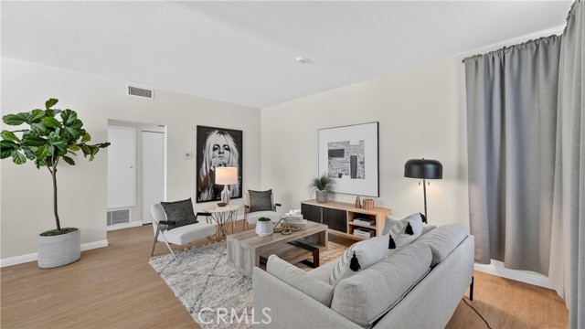 Detail Gallery Image 2 of 42 For 30 Remington, Irvine,  CA 92620 - 2 Beds | 2 Baths