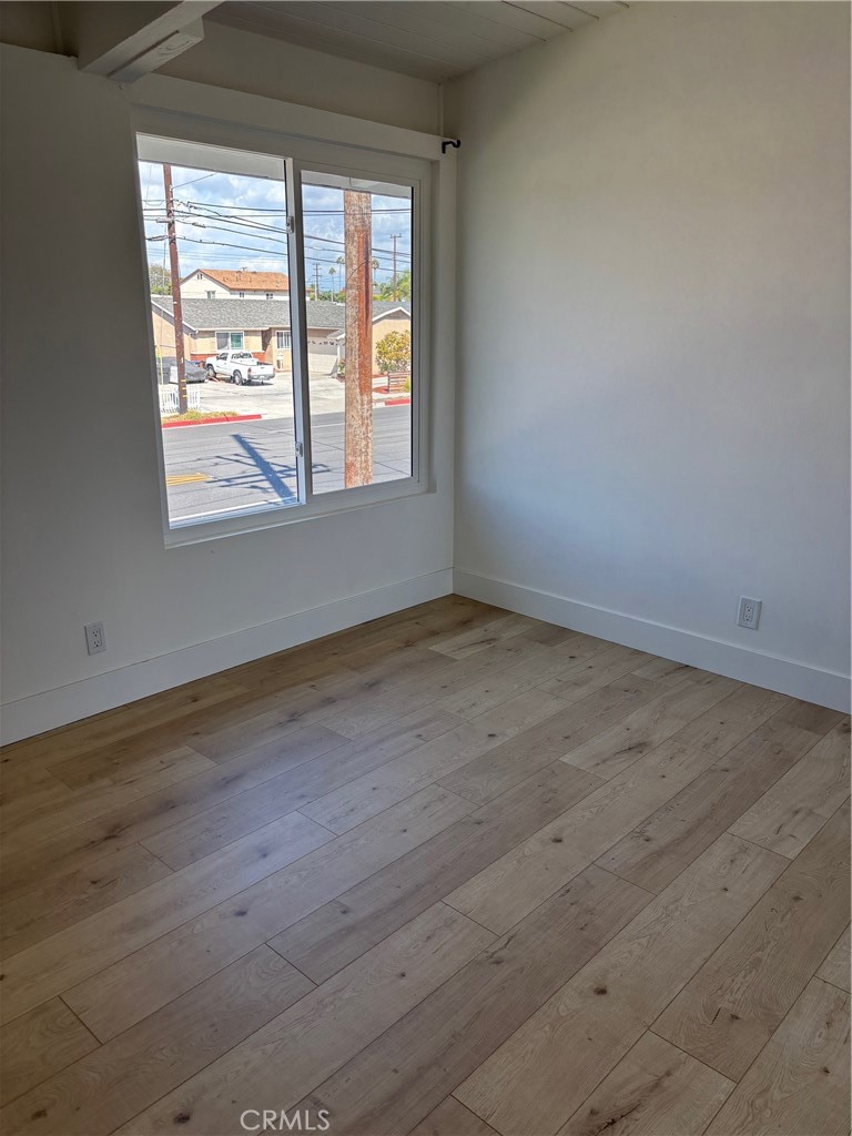 MLS #OC25249058 image #9