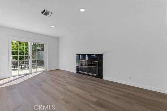 17706 Collins Street photo 9