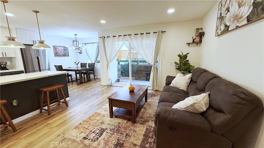 1811 Grand - photo 2