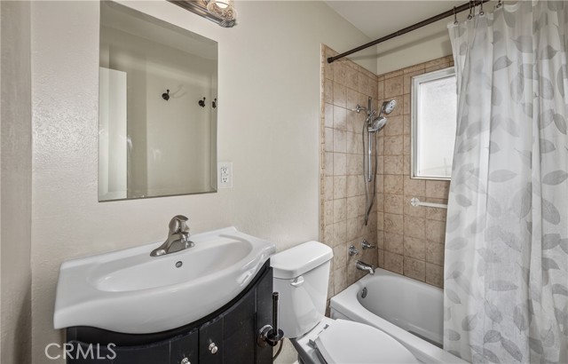 Detail Gallery Image 14 of 19 For 48 N Center St, Redlands,  CA 92373 - 2 Beds | 1 Baths