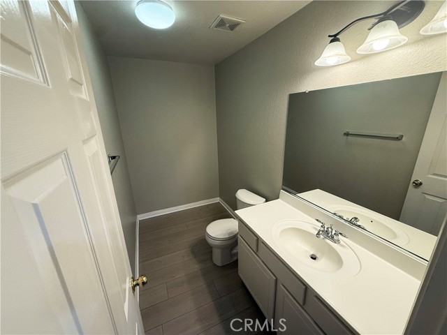 Detail Gallery Image 15 of 33 For 38422 Clearbrook, Murrieta,  CA 92563 - 4 Beds | 3/1 Baths