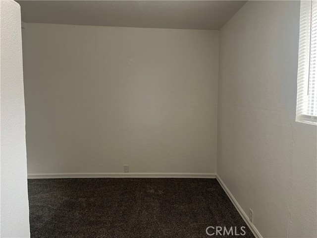 Detail Gallery Image 22 of 46 For 1020 W 24th St, Merced,  CA 95340 - 5 Beds | 1/1 Baths