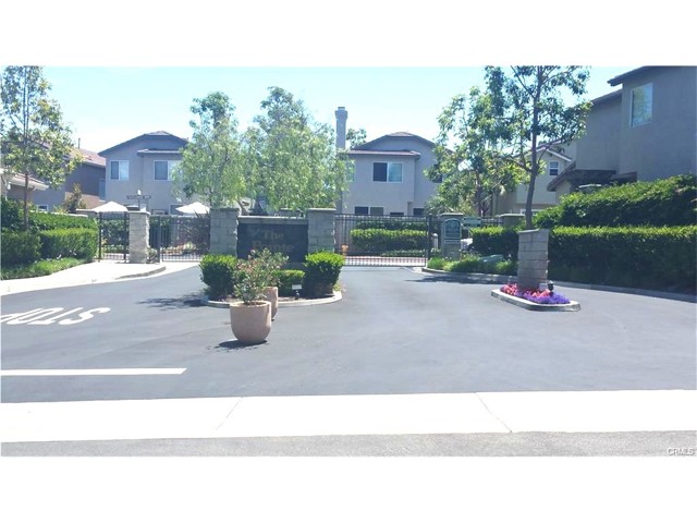 9 Tuolumne Way, Aliso Viejo CA: https://media.crmls.org/medias/ba916938-9041-493d-807a-d8110f6eb711.jpg