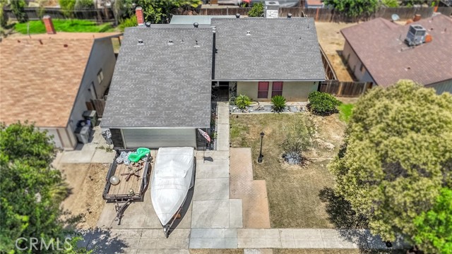 Detail Gallery Image 20 of 23 For 4883 E Geary St, Fresno,  CA 93725 - 4 Beds | 2 Baths