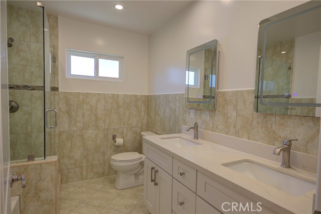 Detail Gallery Image 10 of 21 For 1367 E Windsor, Glendale,  CA 91205 - 3 Beds | 2/1 Baths