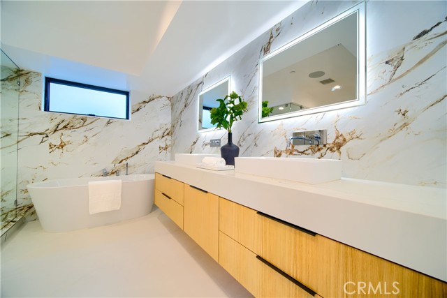 203 indianapolis Avenue, Huntington Beach CA: https://media.crmls.org/medias/ba9290ad-a88b-494a-bfb8-1d41e116eced.jpg