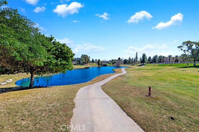 23810 Via Barletta, Murrieta CA: https://media.crmls.org/medias/ba929724-0554-41dc-87ba-1f0581173beb.jpg