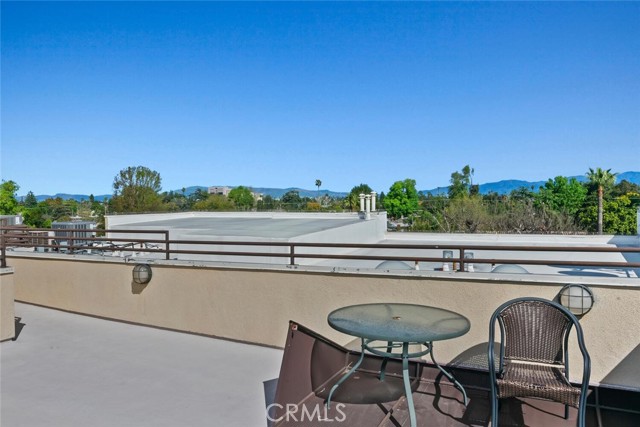 Detail Gallery Image 38 of 50 For 13935 Burbank Bld #203,  Valley Glen,  CA 91401 - 2 Beds | 2 Baths