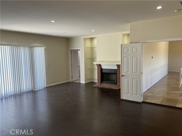 Detail Gallery Image 16 of 26 For 7004 Longridge Ave, North Hollywood,  CA 91605 - 5 Beds | 4/1 Baths