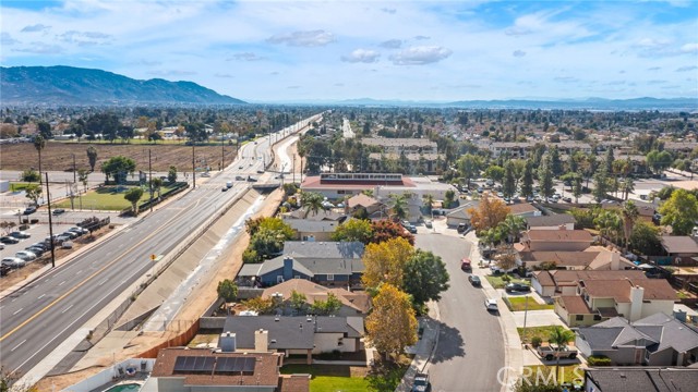 Detail Gallery Image 29 of 32 For 13898 Red Mahogany, Moreno Valley,  CA 92553 - 2 Beds | 2 Baths