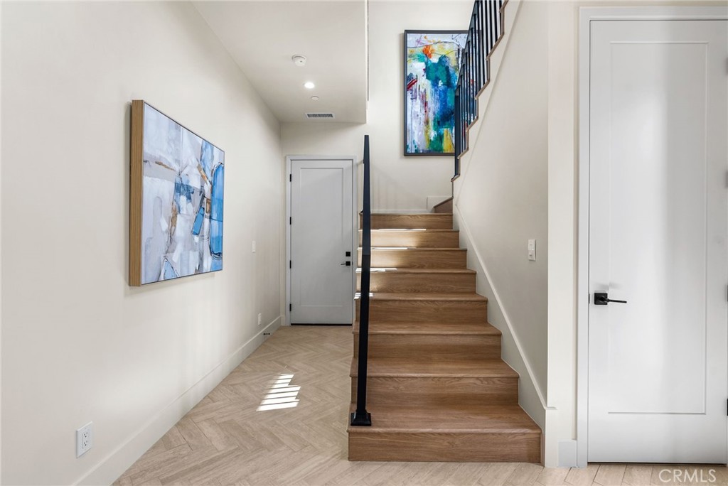 Ba93a80b D86d 4b83 87f4 989b94e40ed9