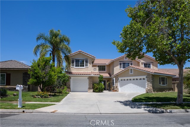 Detail Gallery Image 1 of 48 For 1035 Summerplace Ct, Corona,  CA 92881 - 5 Beds | 4 Baths