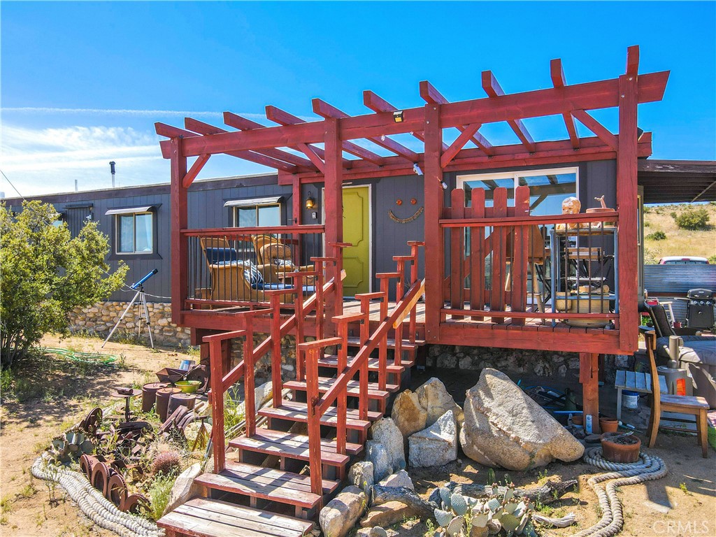 52131 Pipes Canyon Road, Pioneertown, CA 92268