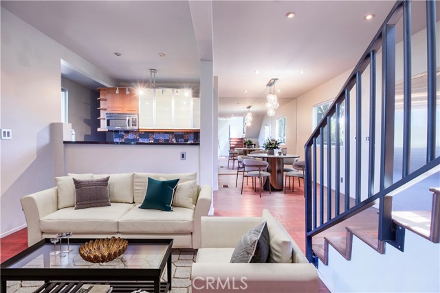 1419 Angelus Avenue, Los Angeles CA: https://media.crmls.org/medias/ba96fd24-9b97-4949-b9f1-ac966df3082e.jpg