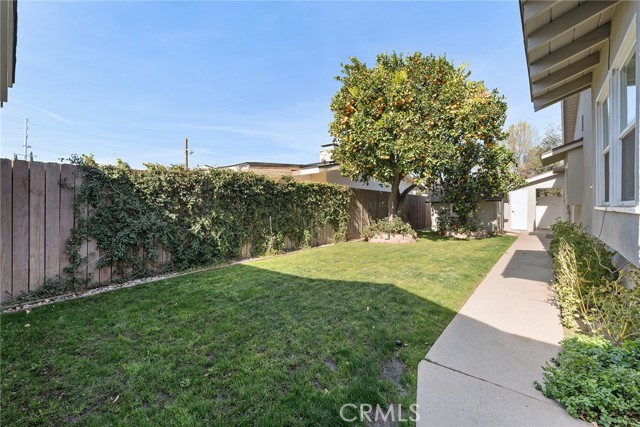 Detail Gallery Image 33 of 46 For 23642 Oxnard St, Woodland Hills,  CA 91367 - 3 Beds | 3 Baths