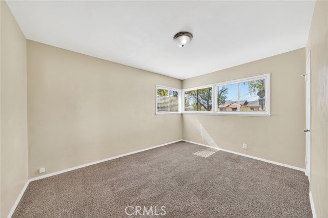 Detail Gallery Image 22 of 38 For 7046 Murietta, Van Nuys,  CA 91405 - 4 Beds | 2 Baths