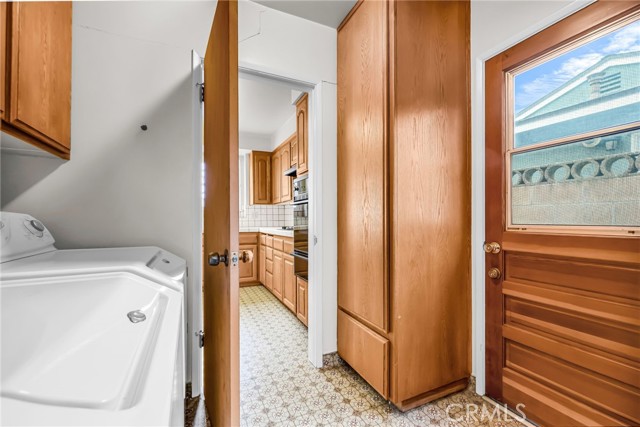 Detail Gallery Image 9 of 24 For 3723 Sandgate Dr, Torrance,  CA 90504 - 4 Beds | 2 Baths