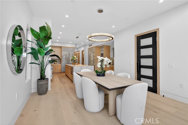 Detail Gallery Image 10 of 58 For 520 11th St, Huntington Beach,  CA 92648 - 3 Beds | 3/1 Baths