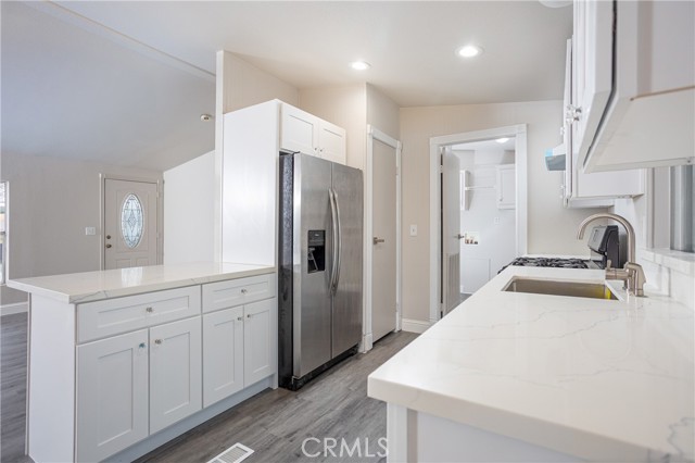 Detail Gallery Image 15 of 43 For 22111 Newport, Riverside,  CA 92313 - 3 Beds | 2 Baths