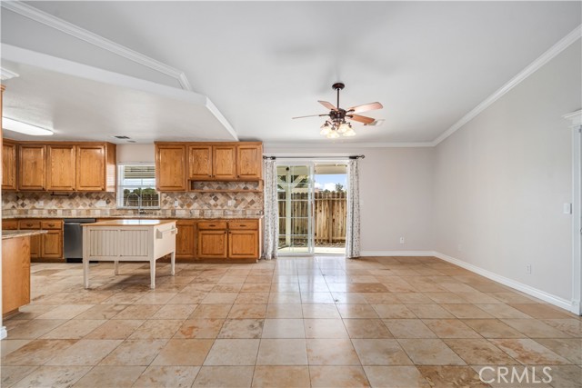 Detail Gallery Image 13 of 38 For 5137 W Avenue L, Quartz Hill,  CA 93536 - 4 Beds | 2 Baths