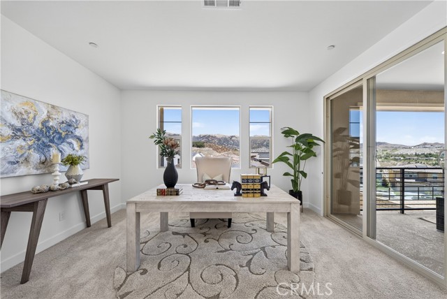 21219 Currant Ct, Chatsworth CA: https://media.crmls.org/medias/ba98c63d-c54e-4115-a74c-ba7bb88ca979.jpg