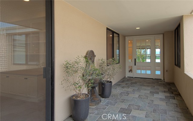 Detail Gallery Image 2 of 27 For 1119 Granville, Newport Beach,  CA 92660 - 2 Beds | 2 Baths