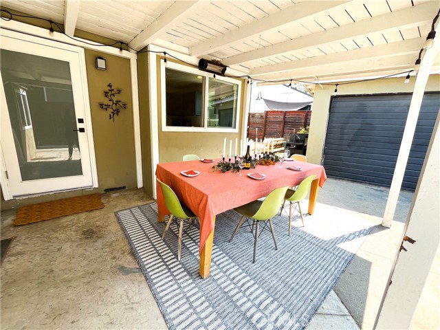 4574 Whaley Avenue, Long Beach CA: https://media.crmls.org/medias/ba99bf61-1361-44ac-9b1b-08f3917fe739.jpg