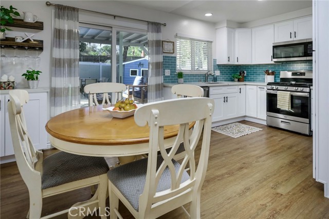 Detail Gallery Image 7 of 35 For 1546 Tilson Cir, Corona,  CA 92882 - 3 Beds | 2 Baths