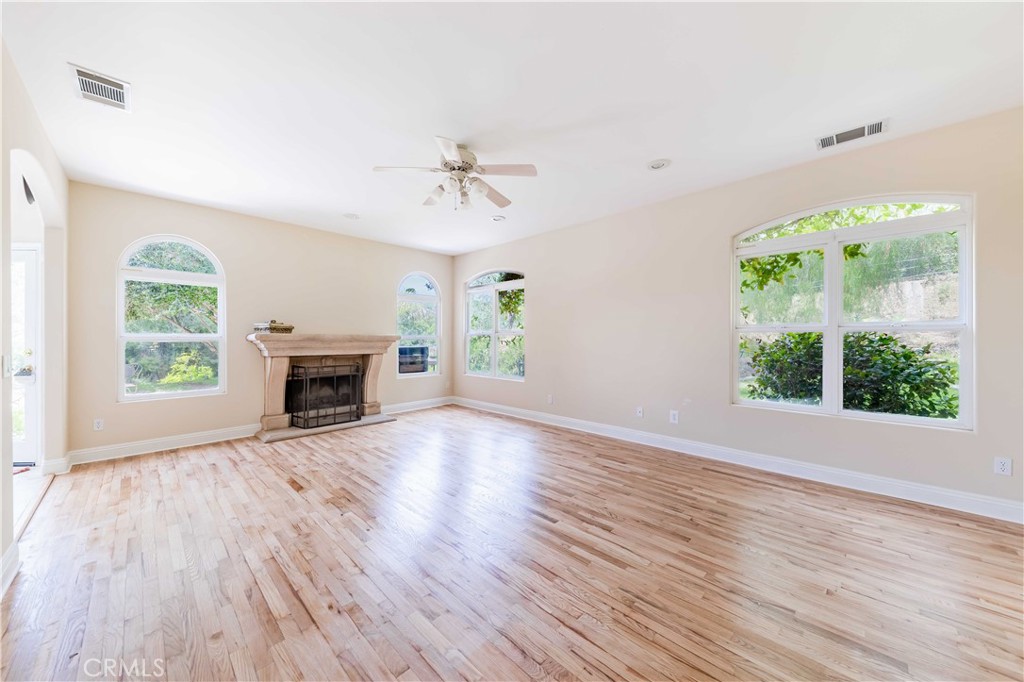 MLS #SW25105028 img 11