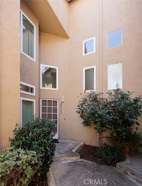 Detail Gallery Image 2 of 25 For 28342 Boulder Dr, Lake Forest,  CA 92679 - 3 Beds | 3 Baths