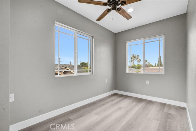 2321 Locust Avenue, Long Beach CA: https://media.crmls.org/medias/ba9b24f2-5961-496a-8c93-168f78b40579.jpg