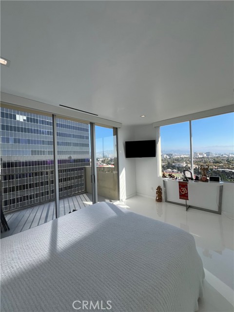 2160 CENTURY PARK E Unit: 902