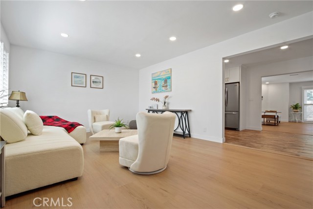 2690 Senasac Avenue, Long Beach CA: https://media.crmls.org/medias/ba9baad2-c75d-46a9-9363-f0c846d0e77b.jpg