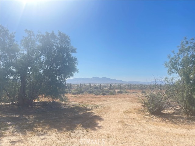 45200 Camelot Drive, Yermo, California 92398, 2 Bedrooms Bedrooms, ,2 BathroomsBathrooms,Single Family Residence,For Sale,Camelot,SW24236025