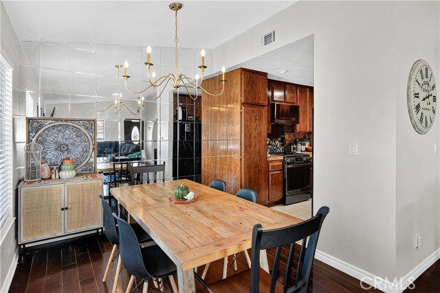 Detail Gallery Image 9 of 35 For 25784 Covala Ct, Valencia,  CA 91355 - 2 Beds | 2 Baths