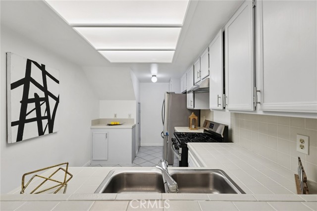 Detail Gallery Image 11 of 42 For 3443 Reynard Way a,  San Diego,  CA 92103 - 2 Beds | 2/1 Baths