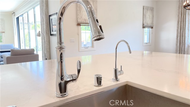 94 Interstellar, Irvine CA: https://media.crmls.org/medias/ba9cc6c2-d367-4f64-8597-8fee31adfd64.jpg